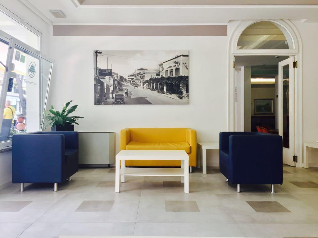 Hotel Al Mare Лидо-ди-Езоло Экстерьер фото