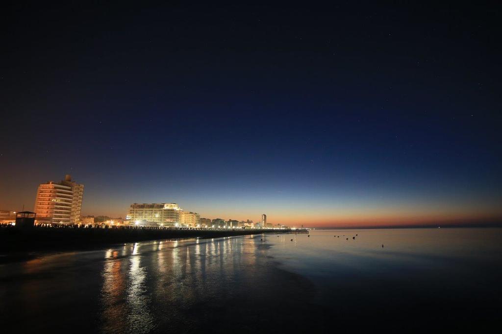 Hotel Al Mare Лидо-ди-Езоло Экстерьер фото