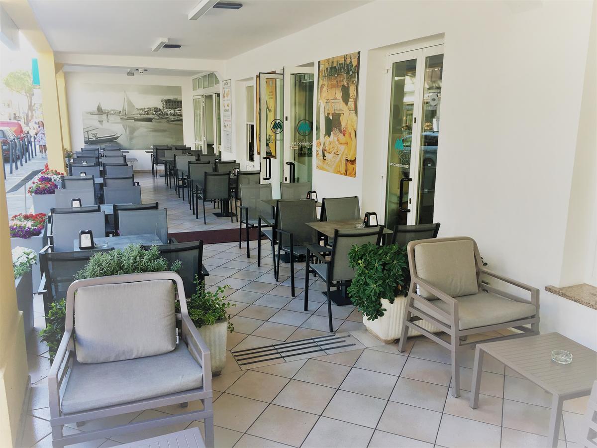 Hotel Al Mare Лидо-ди-Езоло Экстерьер фото