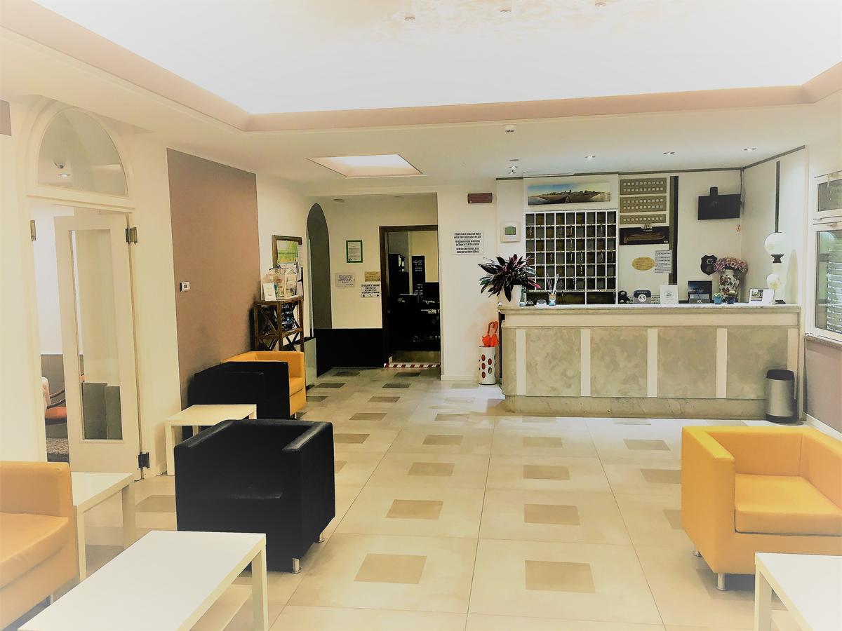 Hotel Al Mare Лидо-ди-Езоло Экстерьер фото
